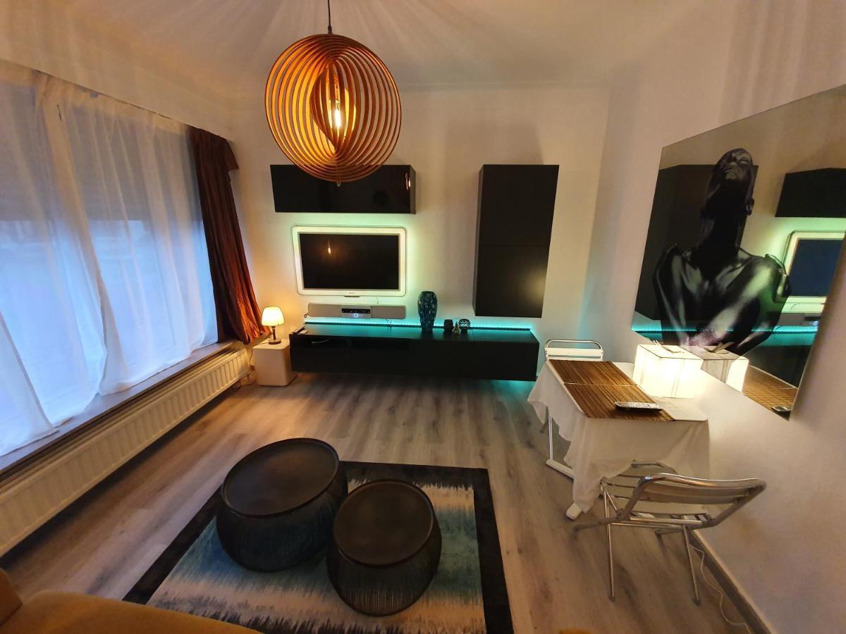 Cosy Corner In Quiet Suburb - All Cars Allowed Антверпен Екстериор снимка
