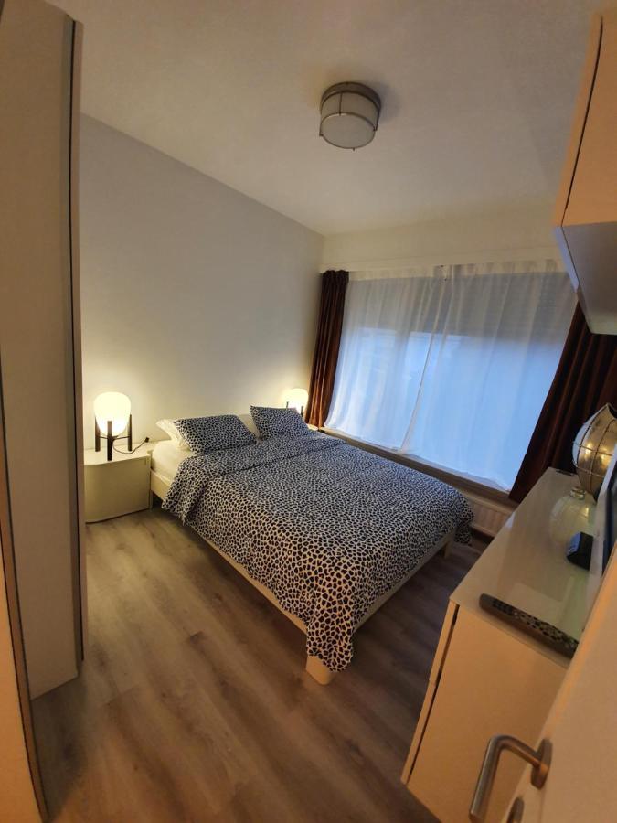 Cosy Corner In Quiet Suburb - All Cars Allowed Антверпен Екстериор снимка