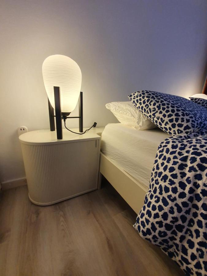 Cosy Corner In Quiet Suburb - All Cars Allowed Антверпен Екстериор снимка