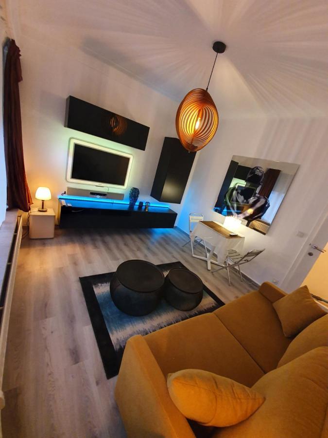 Cosy Corner In Quiet Suburb - All Cars Allowed Антверпен Екстериор снимка